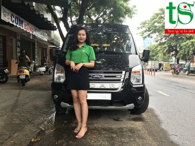 Thuê xe Limousine 9 chỗ VIP tại Đà Nẵng