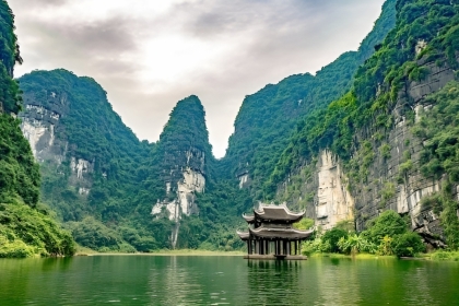 THE 5 BEST HIDDEN GEM DESTINATIONS IN VIETNAM FOR 2024 - FOR TOURISTS WHO YEARN FOR A LESS CROWED HOLIDAYS