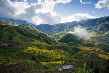 5-Day Northern Mountain Tour: Conquer Ha Giang and Sapa