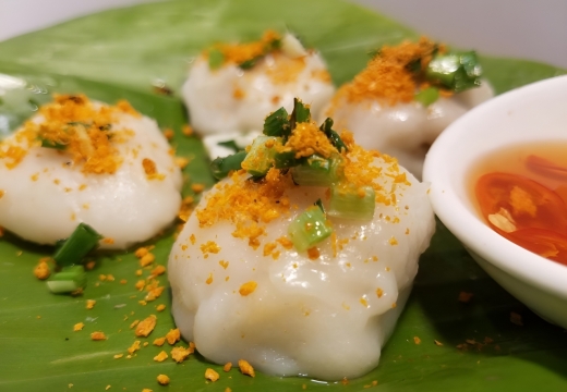 Exploring the Street Food Delights of Hue