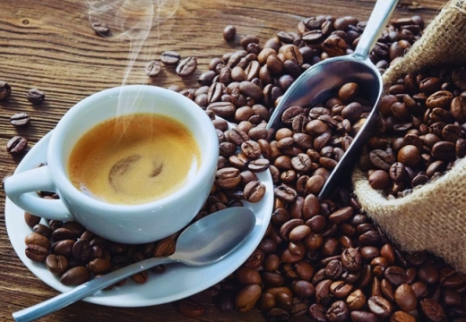 6 glasses of Vietnamese coffee as recommended by Michelin