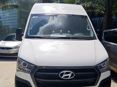 Thuê xe Hyundai Solati 16 chỗ giá rẻ tại Đà Nẵng.