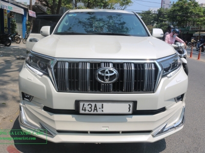 Cho thuê xe 7 chỗ Toyota Land Cruiser tại Đà Nẵng