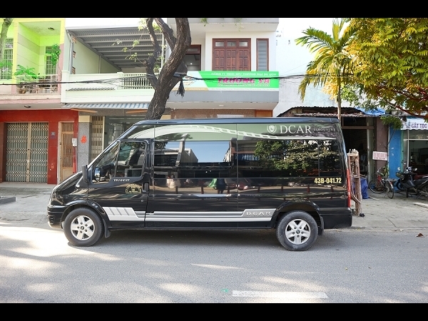 Thuê xe Dcar Limousine 9 chỗ Đà Nẵng Thuê xe Dcar Limousine 9 chỗ Đà Nẵng