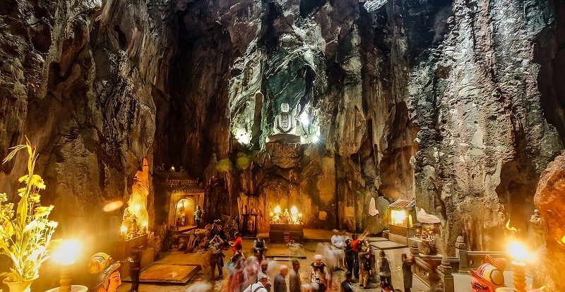 Huyen Khong Cave