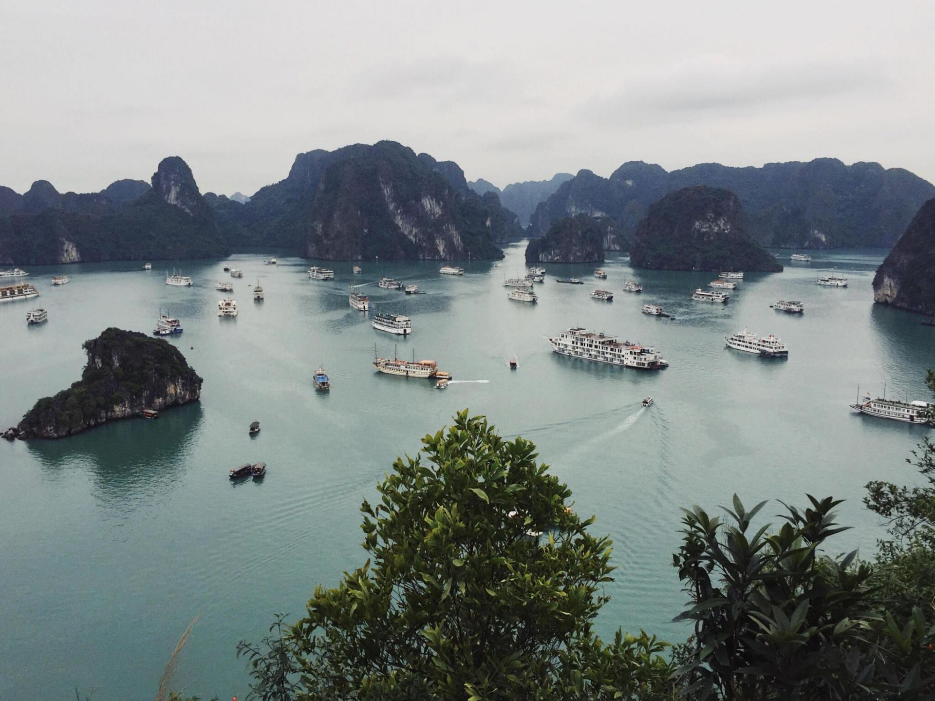 Ha Long Bay 